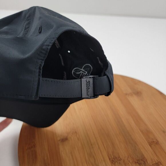 Titleist Tour Performance Hat Black Strapback Adjustable Golf Cap Outdoor - Picture 16 of 16